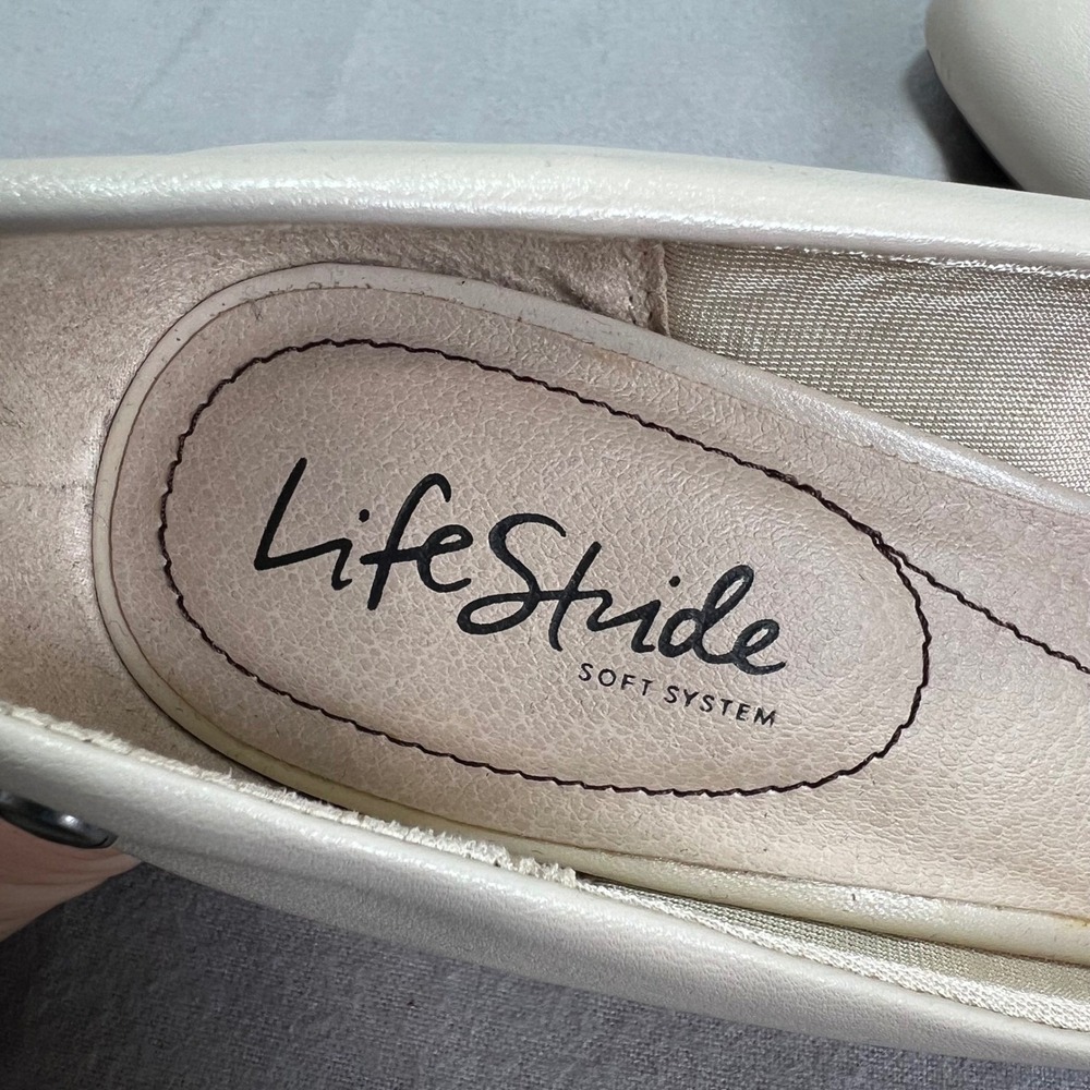 Life Stride Parigi Slip on Heels Beige Neutral Pumps Classic Round Toe Heels 8.5 - Picture 9 of 12